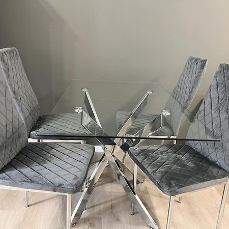 Staywell For 4 In The City I Parking I Wifi I Netflix Paderborn Kültér fotó