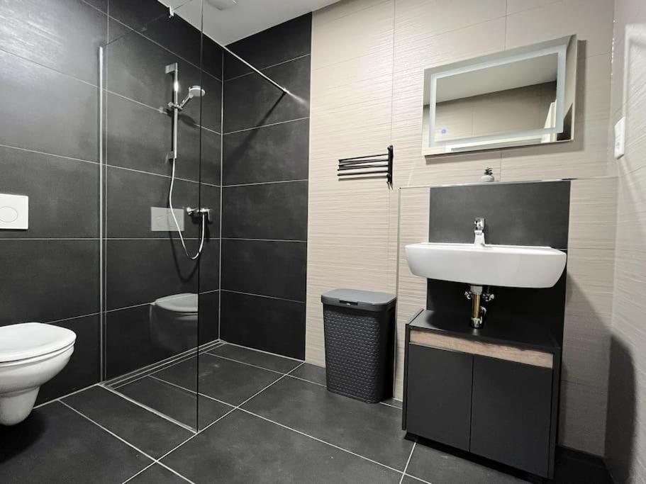 Staywell For 4 In The City I Parking I Wifi I Netflix Paderborn Kültér fotó